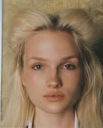 9-5 Photo @maxtardio • bayleewinkel -@womenmanagementny @kristinabyerley