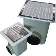 09 72 47 16 57 (appel non surtaxé) du mardi au vendredi de : Pool Contact Pieces A Sceller Bonde De Fond Inox Normalisee Dimensions 330x330mm Ou 515x515mm Pour Piscine Beton