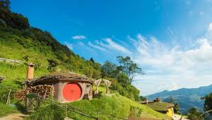 Maison Hobbit Rouge Hobbitenango Hobbit Maison Et Seigneur Des Anneaux