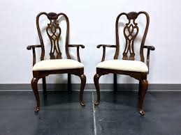 Queen Anne Dining Room Set Best Of Sold Out Thomasville Cherry Queen Anne Style Dining In 2020 Modern Dining Room Set French Country Dining Room Set Round Dining Room