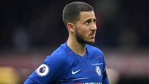 Die applikationen sind überwiegend weiß. Neue Chelsea Trikots Aufgetaucht Bleibt Hazard