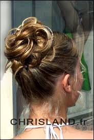 15 chignons faciles et rapides a faire. Chignon Chignon Mariage Cheveux Mi Longs Coiffure Cheveux Mi Long Mariage Coiffure
