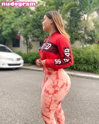 Loverllyc Гола изтичане OnlyFans снимка 15 - Nudogram v2.1