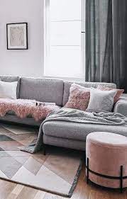 tea rose das interior traumpaar grau blush gegensatze ziehen sich an hei blush das gegensat couch grau wohnzimmer wohnzimmer grau rosa wohnzimmer