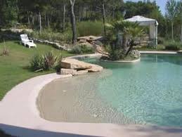 Une Couleur Sable Pour La Plage Dans Le Lagon Sur Les Cotes Mediteraneenne Swimming Pool Installation Pool Swimming Pools Backyard
