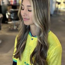 DANIELA'S HAIR STUDIO