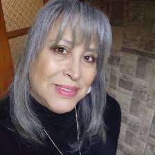 Angela Urra updated her profile picture.