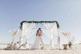 Las bodas de cristal simbolizan la pureza de los sentimientos y las ideas claras. Bodas De Cristal Cuando Se Celebra Este Aniversario De Boda