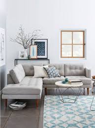 Gris anthracite avec boutons déco multicolores. Deco Moderne Pour Le Salon 85 Idees Avec Canape Gris