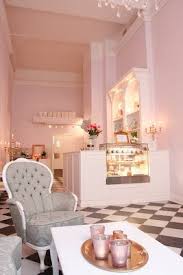 Pin By Melody Montoya On Pedicure Chairs Cake Shop Design Bakery Decor Cake Shop