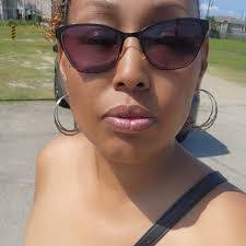 Tisha Fowler's Instagram, Twitter & Facebook