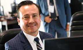 Realiza Carlos Ignacio Mier Bañuelos su registro como diputado federal