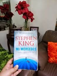 Book Review Mr Mercedes By Stephen King Stephen King Scary Books Mommy Issues