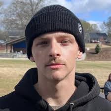 Liam Hensley's Instagram, Twitter & Facebook