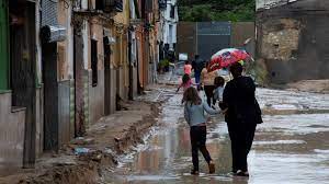 In het noordoosten van spanje en in het zuidwesten van het franse middellandse zee kustgebied tot donderdagochtend mogelijk 300 mm en meer. Doden Door Noodweer In Zuidoost Spanje Nos