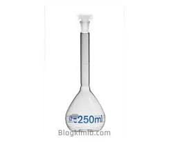 Fungsi gelas kimia atau beaker glass · untuk mengukur volume larutan ataupun bahan yang tak memerlukan tingkat ketelitian yang tinggi. Labu Ukur Dan Fungsinya Blog Kimia