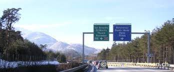 Es wäre gelogen, wenn man behaupten wollen würde, dass barcelona um die ecke von deutschland aus liegt. Autobahnen Der Schweiz
