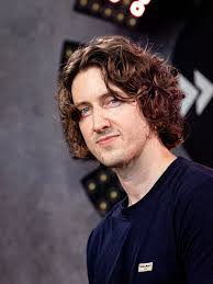 Dean Lewis