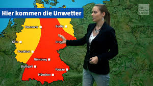 Umgestürzte bäume und volle keller in mittelfranken. Grosserer Hagel Gewitter Und Sturmische Boen Samstag Bringt Hitze Und Unwetter The Weather Channel Artikel Von The Weather Channel Weather Com