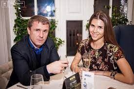 Непросто было попасть в первую команду, роман это понимал. Futbolist Sergej Rebrov Tajno Zhenilsya