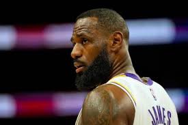 Makes Them Worse": LeBron James' Controversial Trade Proposal Brutally  Rejected Amid Warriors Rumors