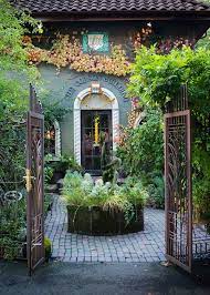 The Magnificent Washington Restaurant That Feels Like Dining In A Secret Garden Backyard Lighting Secret Garden Amazing Gardens