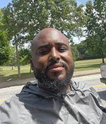 Linda Mikell's Instagram, Twitter & Facebook