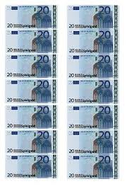 Die bundesbank bietet kostenlos ein pdf mit allen verfügbaren euromünzen und geldscheinen zum download an. Spielgeld Alle Euroscheine Und M Nzen Als Druckvorlage Euro F R Kaufladen 1 33 Storeslider Com