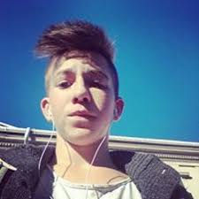 Calvin Sanchez's Instagram, Twitter & Facebook