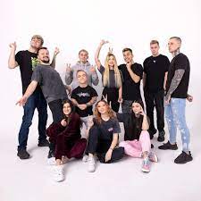 Ekipa streams live on twitch! Friz I Jego Ekipa Z Pomoca Cleo Nagrali Plyte Posluchaj Pierwszych Singli Sprawdz Termin Premiery I Zobacz Okladke Albumu Gala Pl