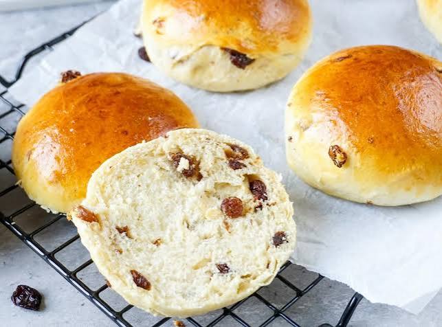 Raisin Roll