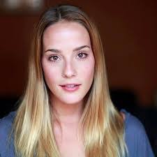 Hilary Marckx's Instagram, Twitter & Facebook