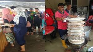 Kamu juga bisa download secara legal di itunes untuk mendukung artis agar terus berkarya. Kenduri Dalam Banjir
