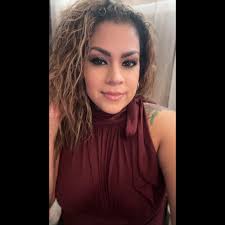 Any twin mommas in here? How did you do potty training with them? Did you  do them at the same time or different? Two different toilets? Or what? Any  tips and tricks