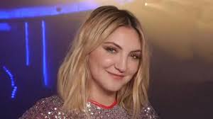 4k aleksandra angelina bethany download elena isabella julia kathy leyla lilu lisa maisie michelle mila natalie natasha nina nita olivia secret stars set taso video violalina. Julia Michaels Just Won Her First Award Ever I M Still In Shock Exclusive Entertainment Tonight