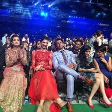 Pin By Wallflower On Style Gallore Favourite Celebrities Ranveer Singh Deepika Padukone Iifa Awards