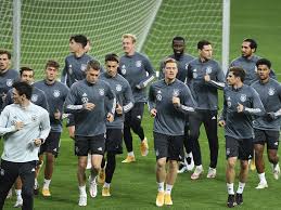 Мануэль нойер («бавария»), бернд лено («арсенал». Nations League A News Dfb Team Reist Fruher Aus Kiew Zuruck
