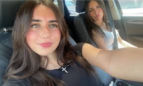 Hi! I am currently a freshman transfering to IU in the fall semester 2025  and looking for housing (potentially at the rive, standard, or evolve) and  a roommate. I am a biology