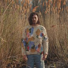 On s'est fait putes et pour briller on a mis de l'or à nos cous. Alex Nevsky Songs Albums And Playlists Spotify