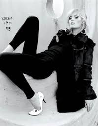 Black And White Fashion Photoshoot Pin By Successful Fashion Designer C On Fashion Photography High Fashion Photography White Fashion Photography Fashion Poses