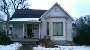 Colonial homes survived with victorian architectural ornament and additions, and the lives of early victorian homes were extended by late victorian color schemes. Paint Colors For A Little Folk Victorian Built In 1895