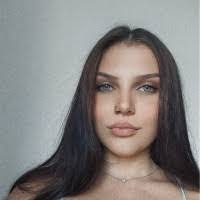 Nancy Heilig's Instagram, Twitter & Facebook