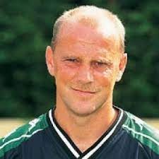 Und er macht es gut. Thomas Schaaf Im Interview Ich Muss Meinen Eigenen Weg Finden Planet Interview