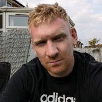 Andrew Starbuck's Instagram, Twitter & Facebook