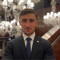 200+ profils pour “Grau”