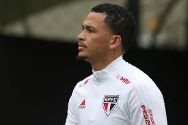 João paulo da silva (atlético goianiense) sofre uma falta no campo defensivo. Desfalcado Atletico Go Enfrenta Sao Paulo De Tecnico Pressionado E Sem Artilheiro Veja Provaveis Escalacoes Sagres Online