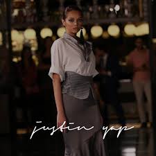 Pereka fesyen terkemuka malaysia taylor swift mengenakan kasut jenama jimmy choo. Jom Dapatkan Koleksi Pereka Fesyen Terkenal Malaysia Di Www Nakbeli Com My Lia Hasty