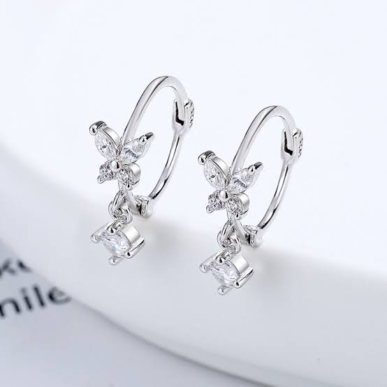 Bông tai bạc nữ đính đá CZ hình hồ điệp Lily 