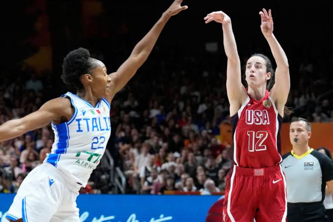 Team USA survives a wild finish against Italy after a dramatic fourth  quarter | MARCA