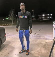 If you're looking to add a grunge style to your outfit, shoes are the way to go. Cool Black Outfits For Guys Novocom Top